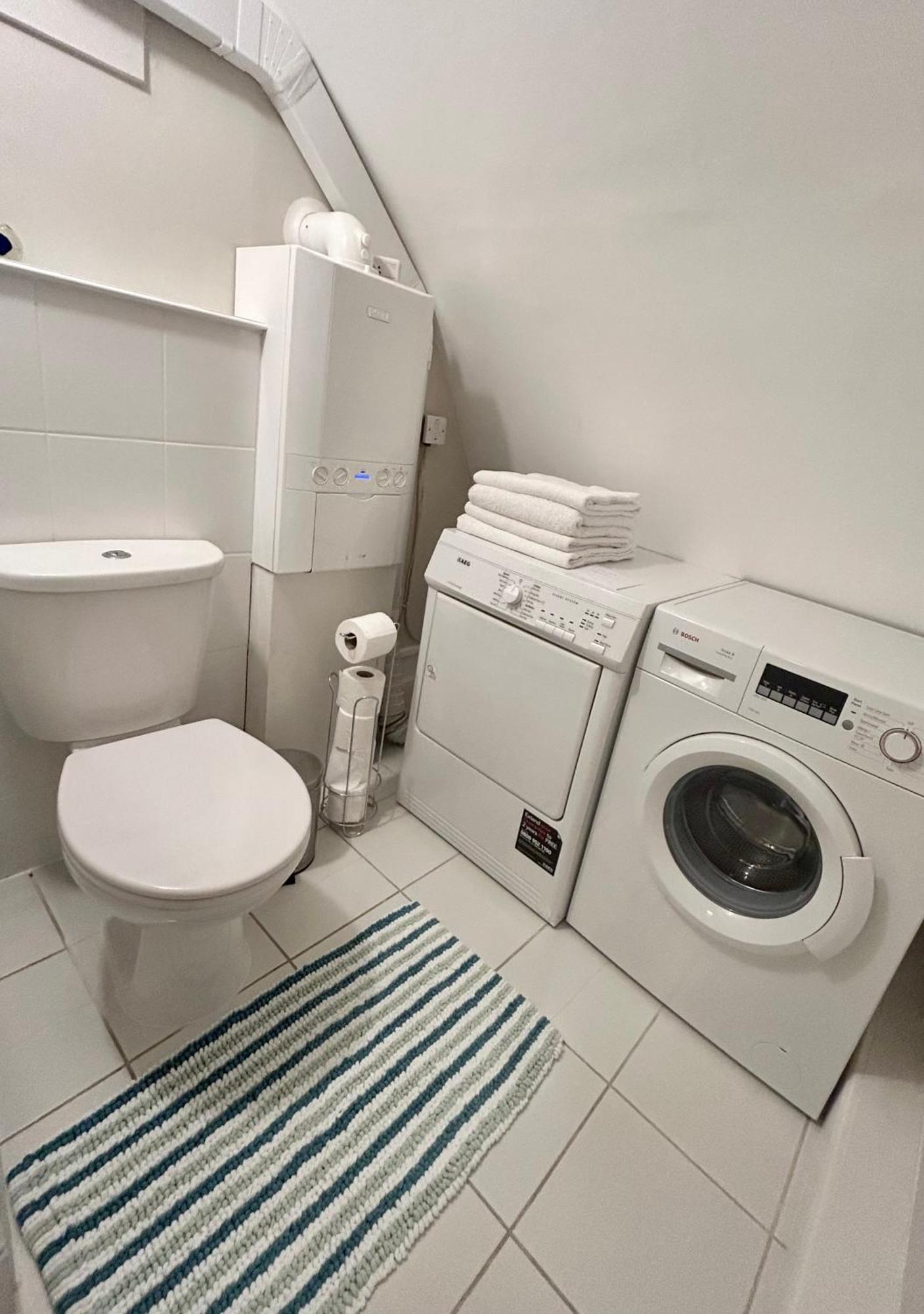 Spacious Comfortable Flat With Free Parking In East Finchley, Muswell Hill & Close To Alexandra Palace Londýn Exteriér fotografie